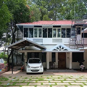 Blue Birds Homestay